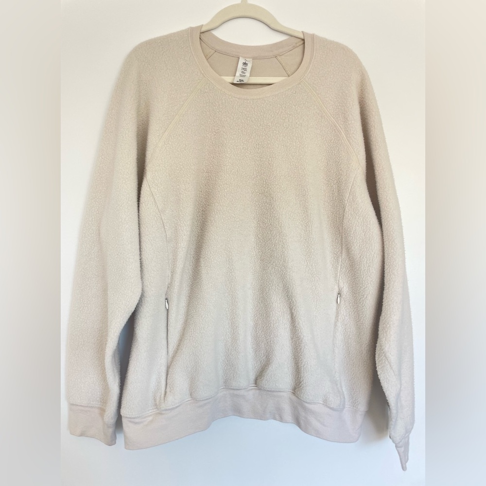 ALO Yoga Cream Sherpa Crewneck XL